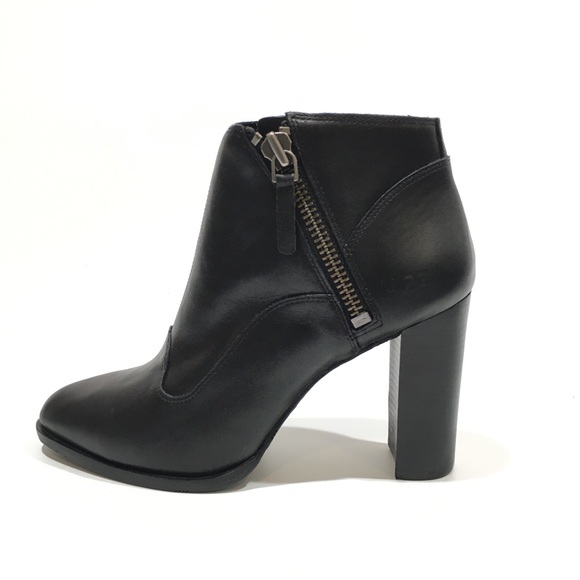 UGG Dolores Heeled Ankle Boots -Black Leather -US 11 -NEW - Picture 4 of 9